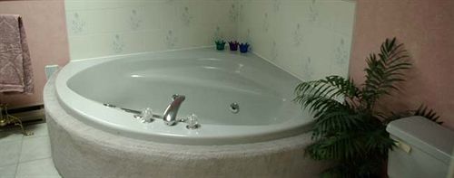 Bed & Breakfast Butler Creek House Niagara-on-the-Lake